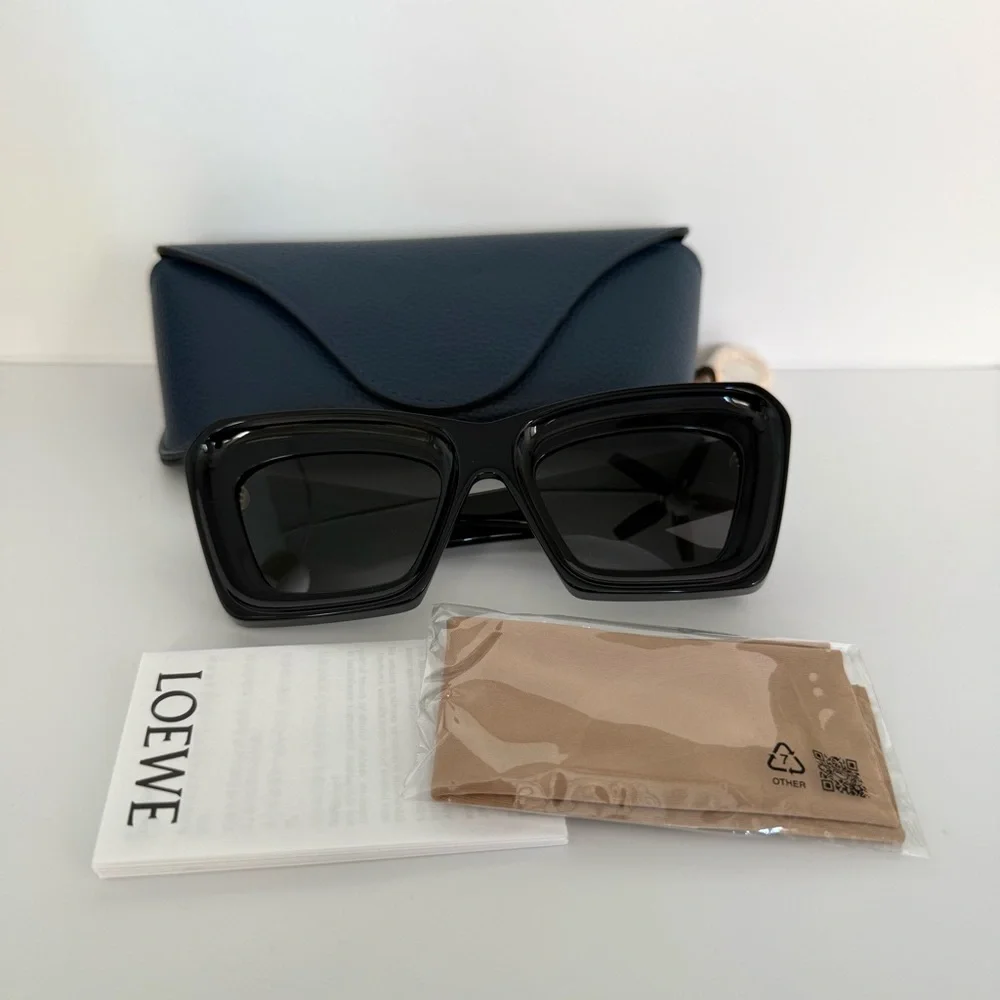 NEW!!! Loewe women sunglasses LW40145I 01A Authentic Retail 460$